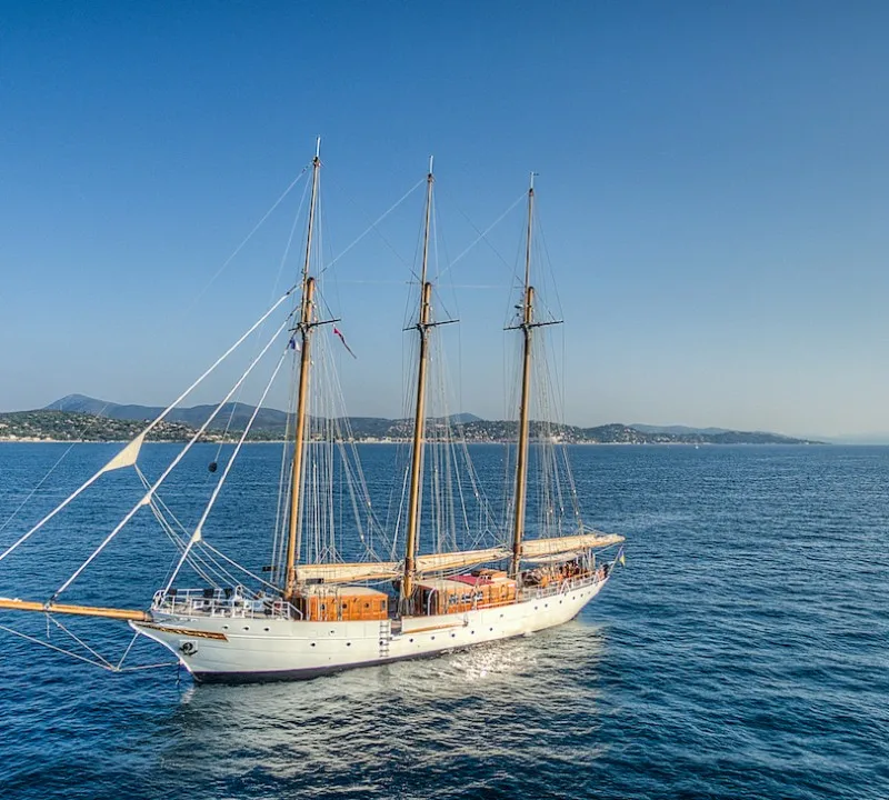 TRINAKRIA, photos 1