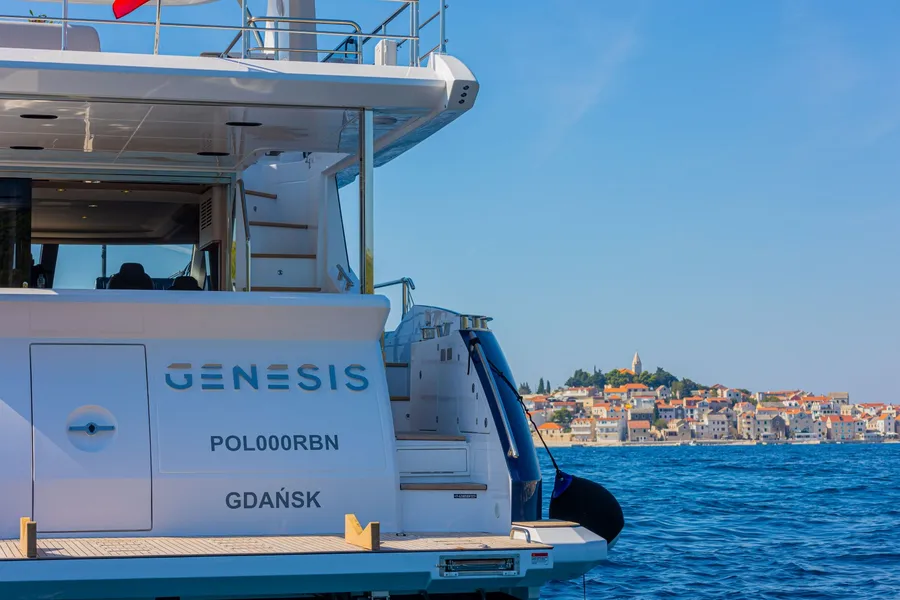 GENESIS, photos 4