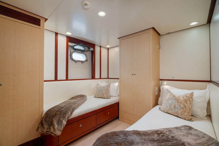 ATOM, cabins 4