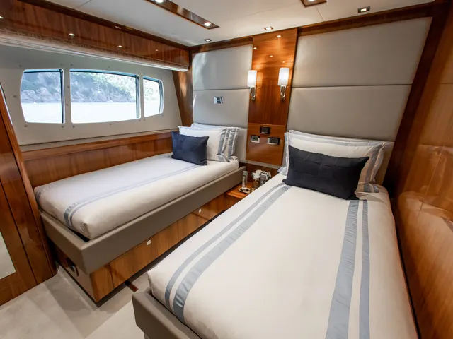 Twin Cabin x2 cabin
