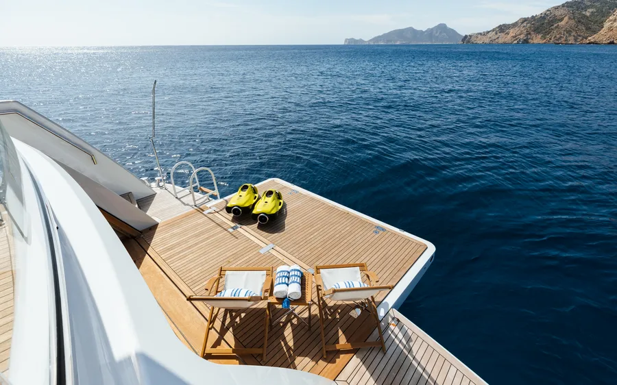 CALYPSO I, on deck 1