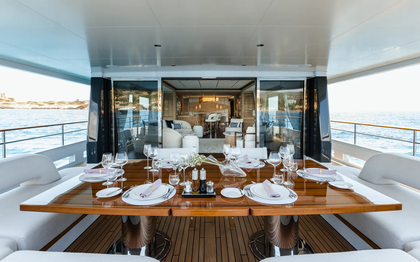 CALYPSO I, inside 1