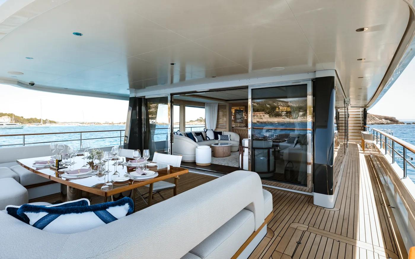 CALYPSO I, inside 2