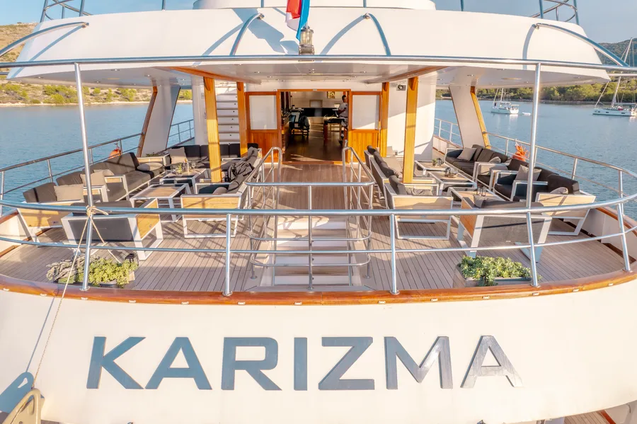 KARIZMA, photos 2