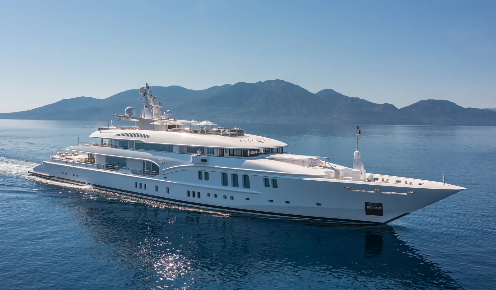 LADY VERA - Image 1