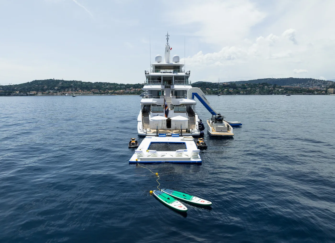 CORAL OCEAN, watertoys 1