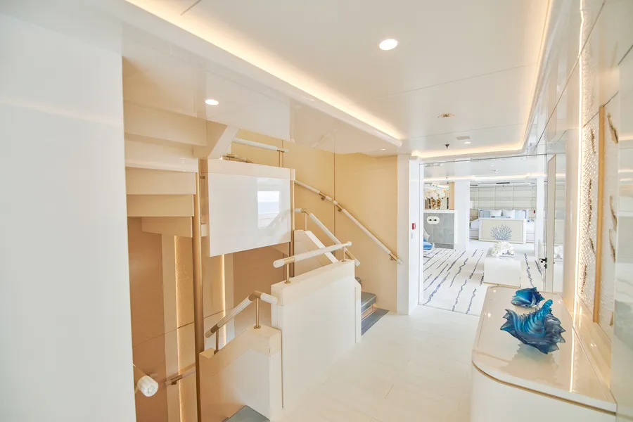 CORAL OCEAN, cabins 1