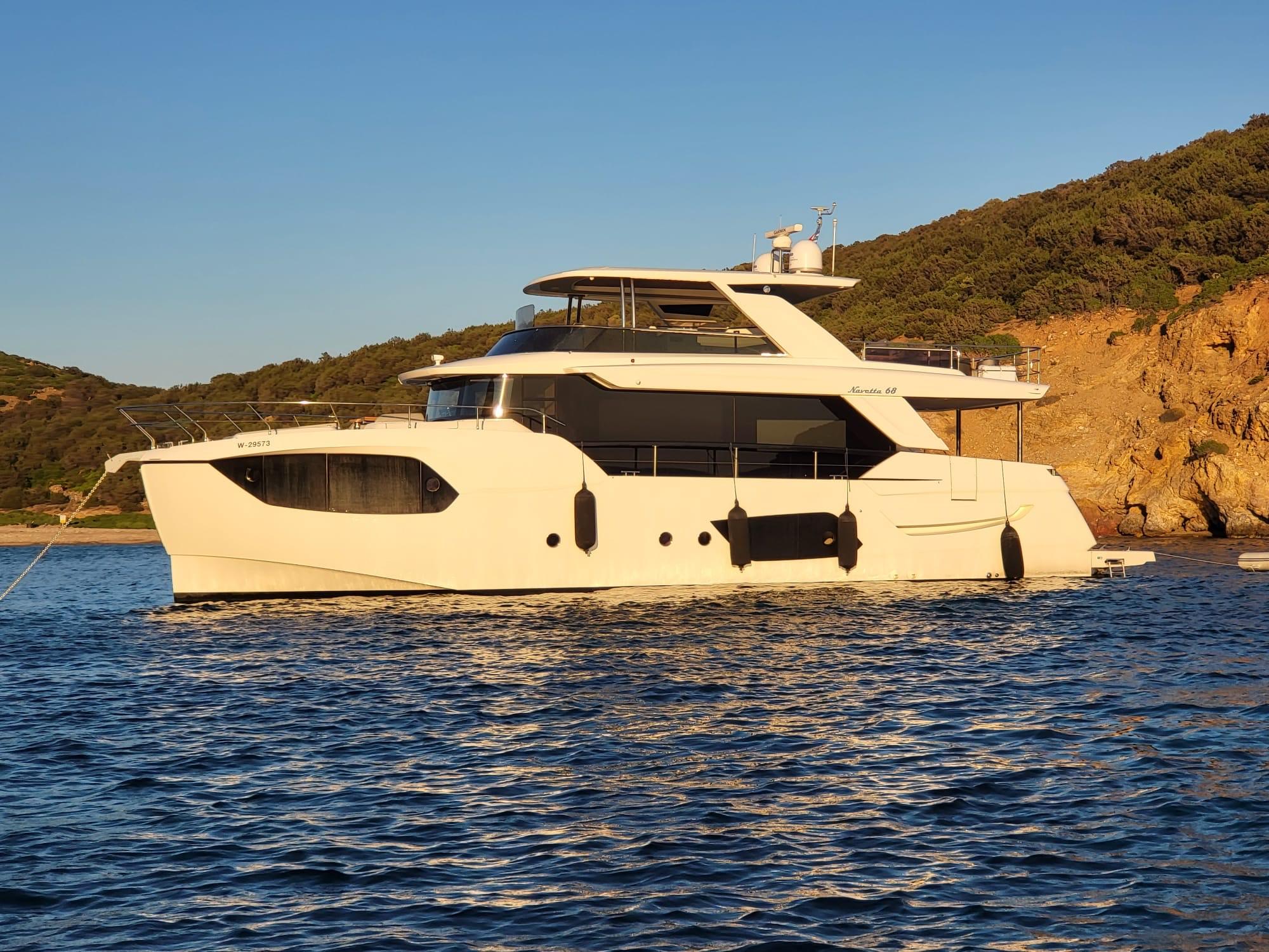 ABSOLUTE 68 NAVETTA - Image 1