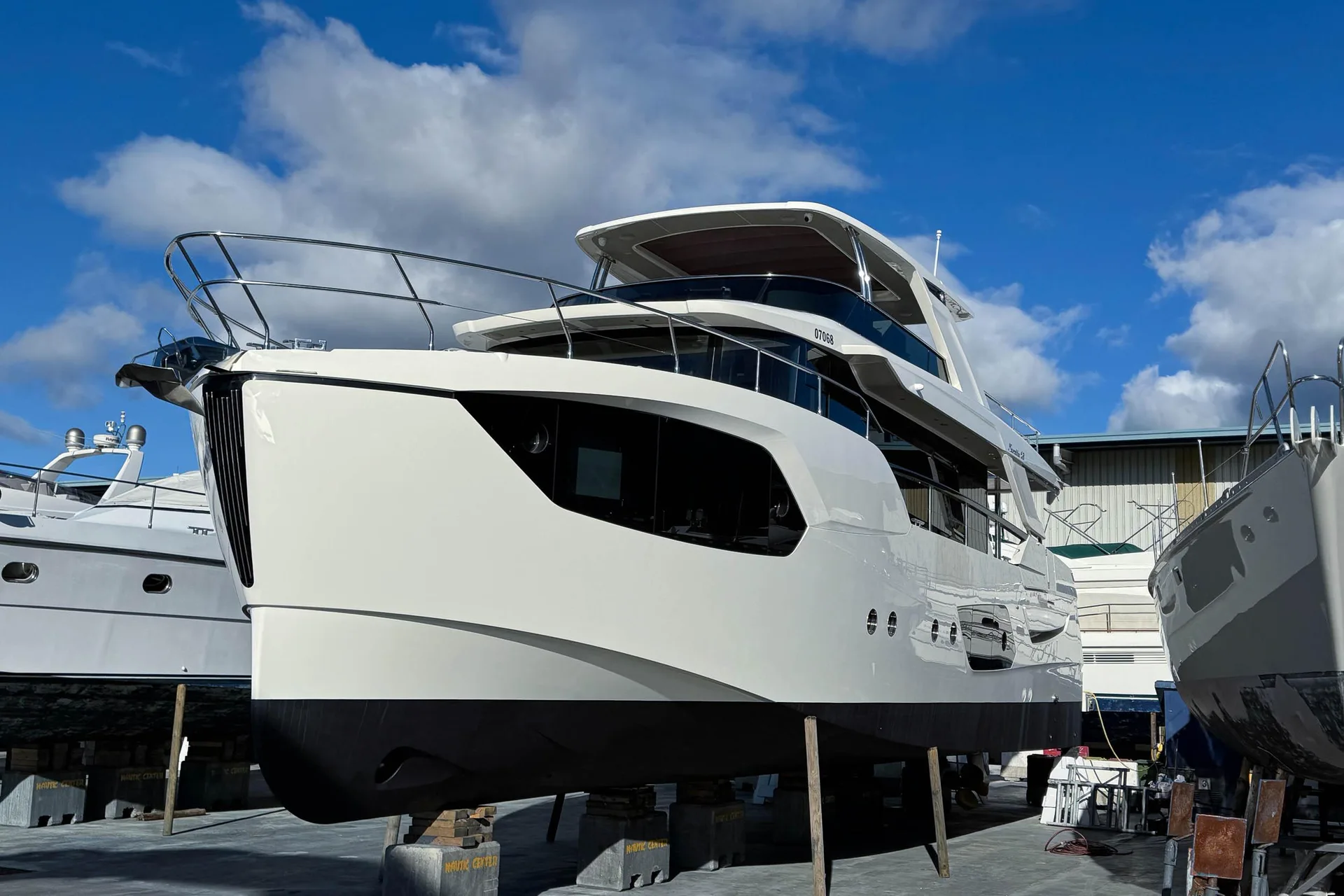 ABSOLUTE NAVETTA 68 - Image 1