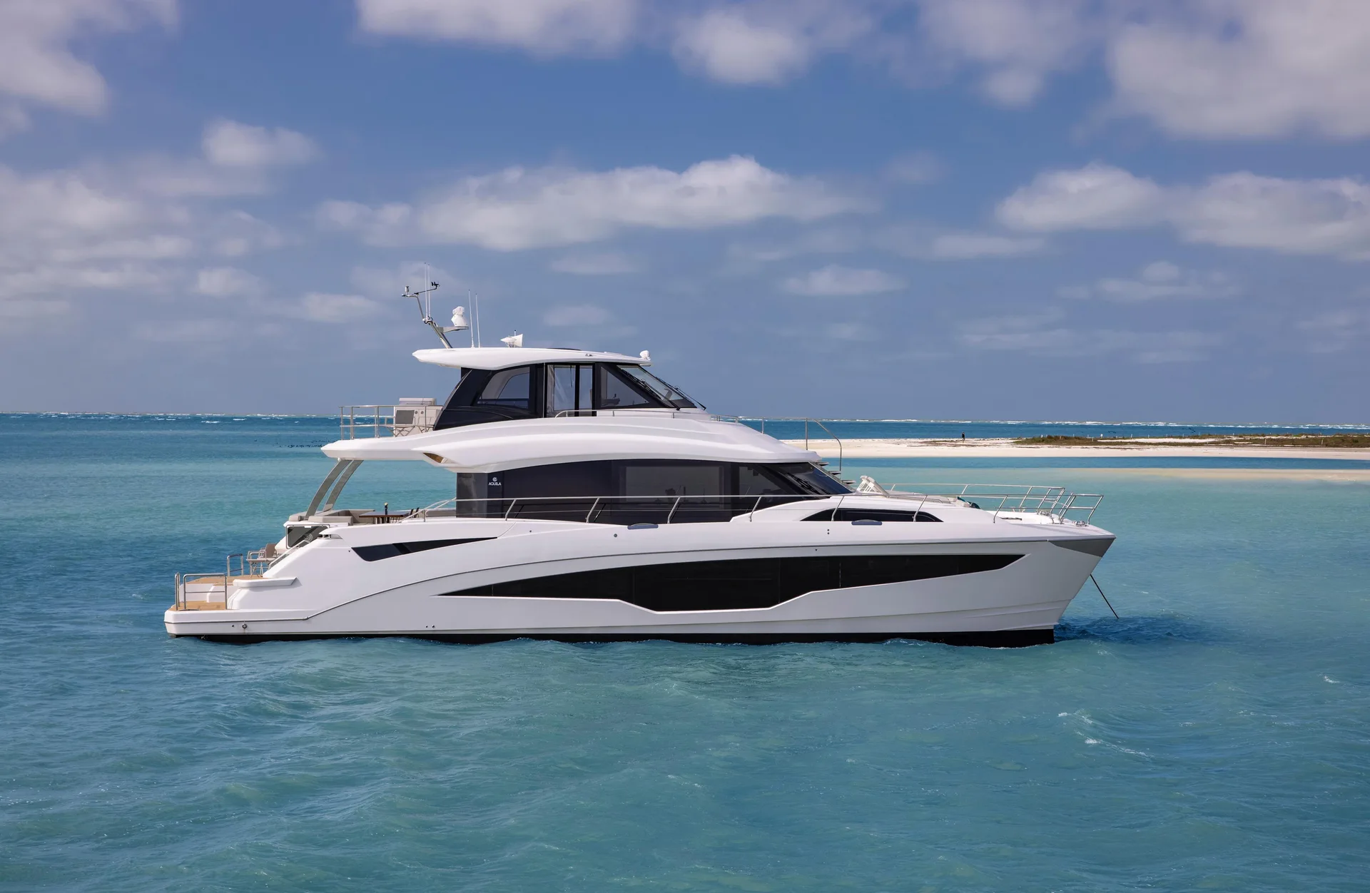 AQUILA 70 LUXURY - Image 1