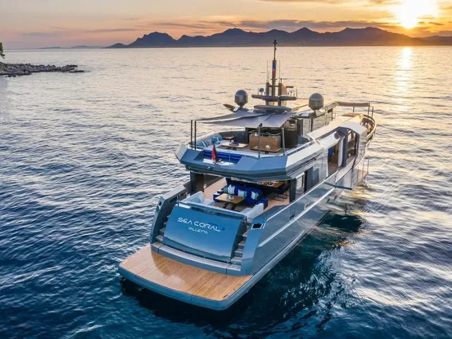 ARCADIA YACHTS 105
