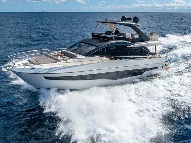 ASTONDOA 66 FLYBRIDGE
