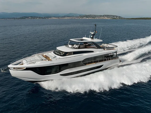 AZIMUT 26 METRI