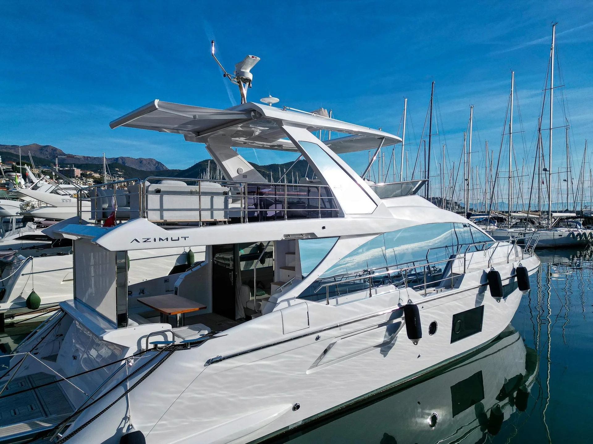 AZIMUT 60 FLY - Image 1