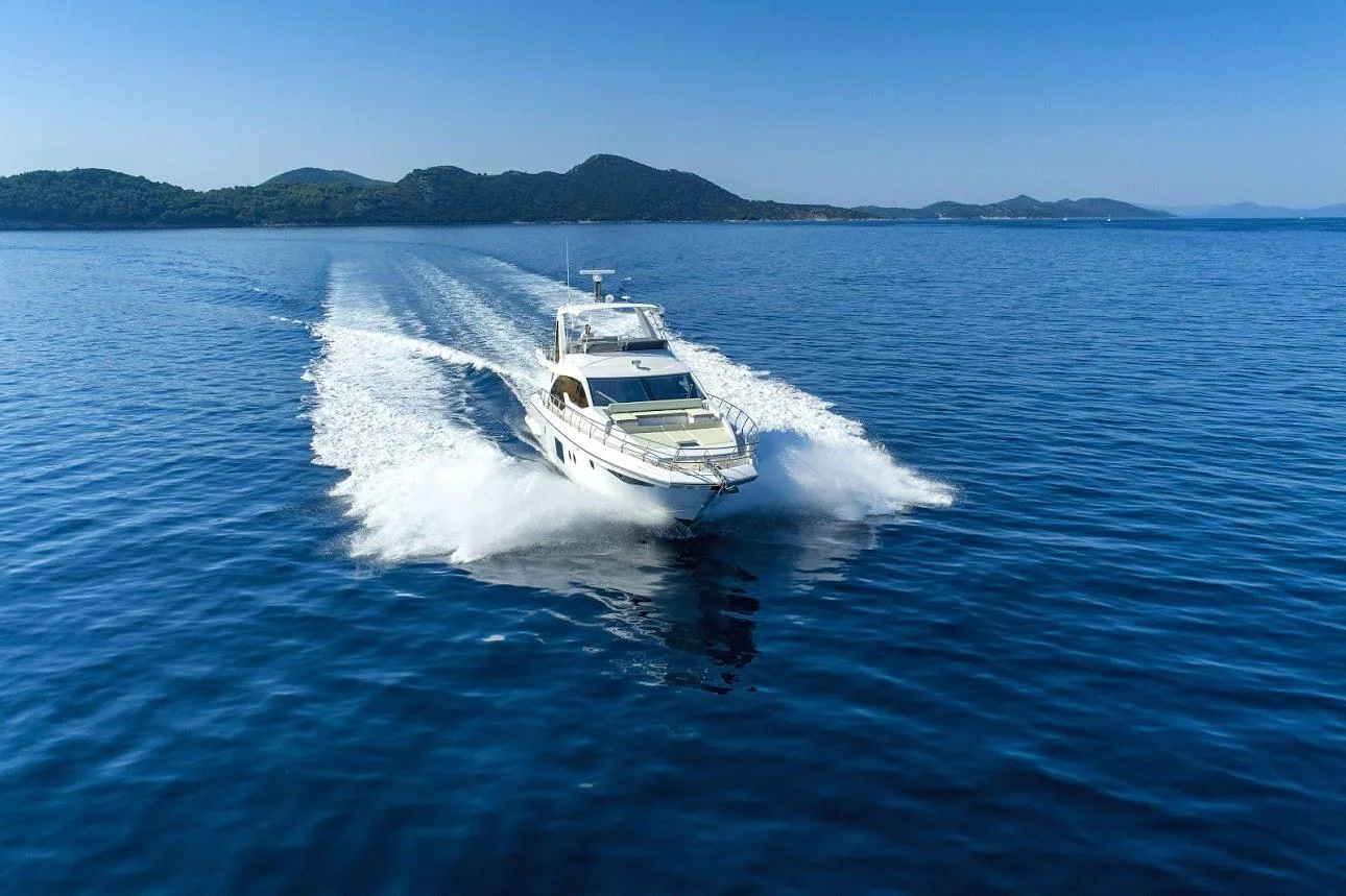 AZIMUT 66 FLY - Image 1