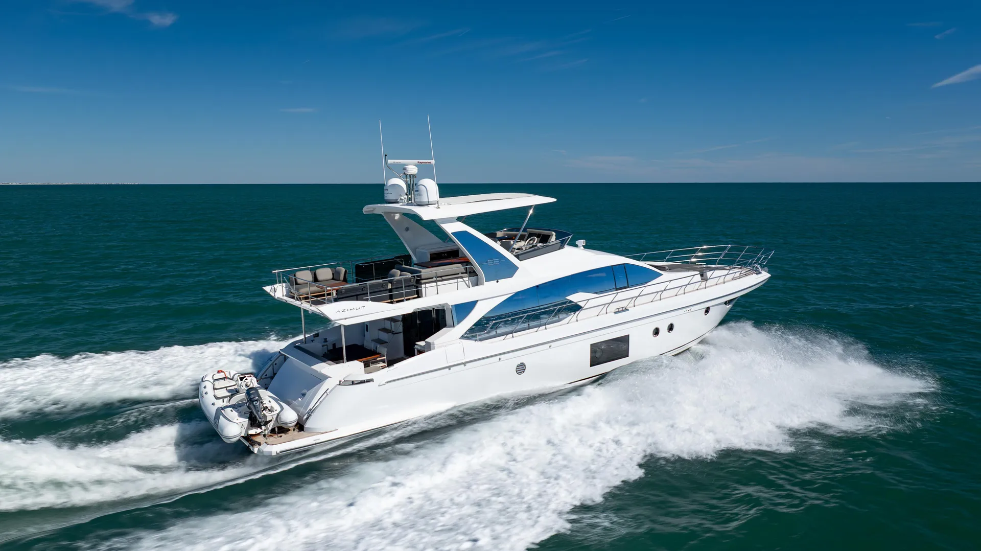 AZIMUT 66 FLYBRIDGE - Image 3