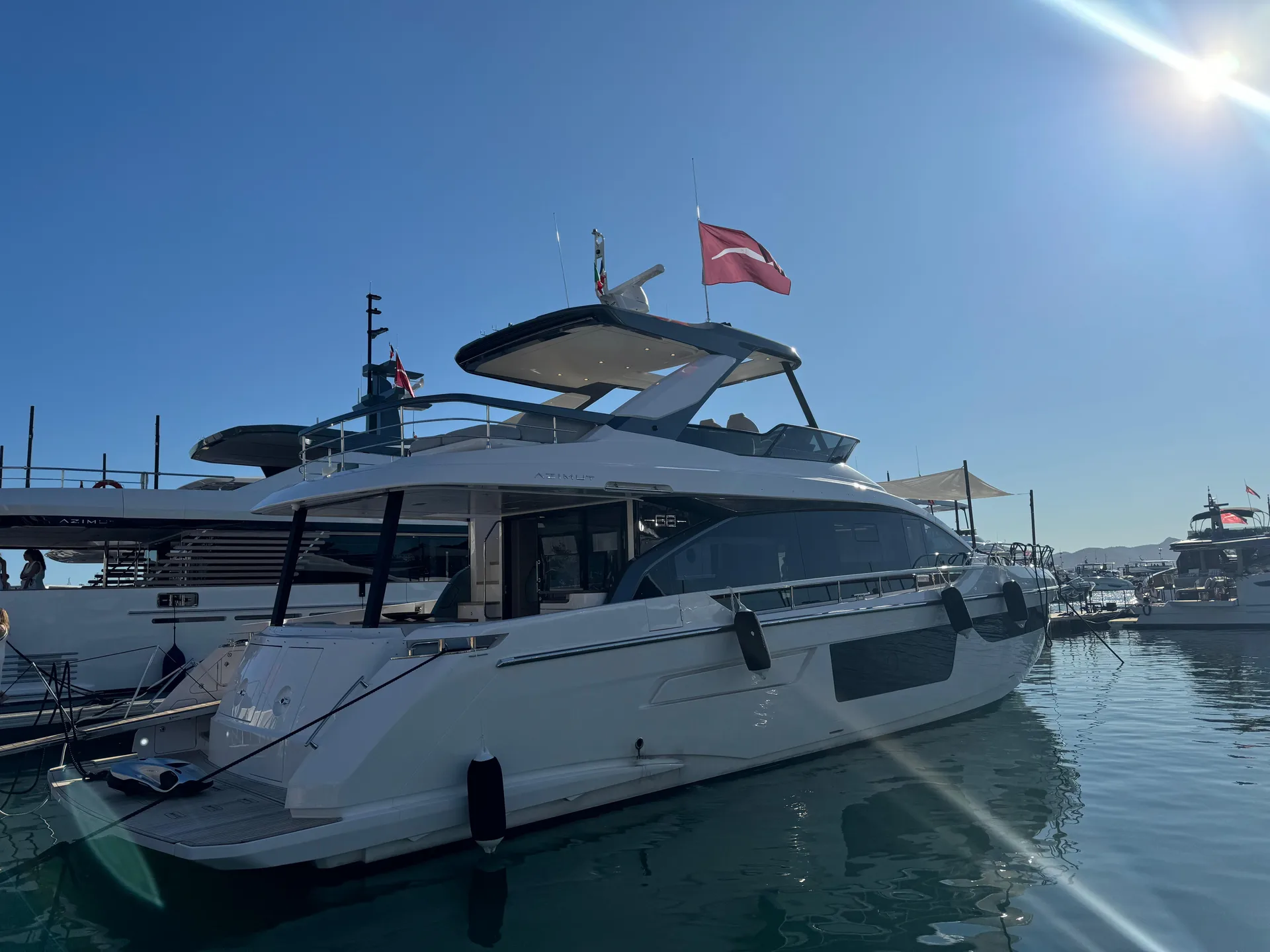 AZIMUT 68 FLY - Image 3