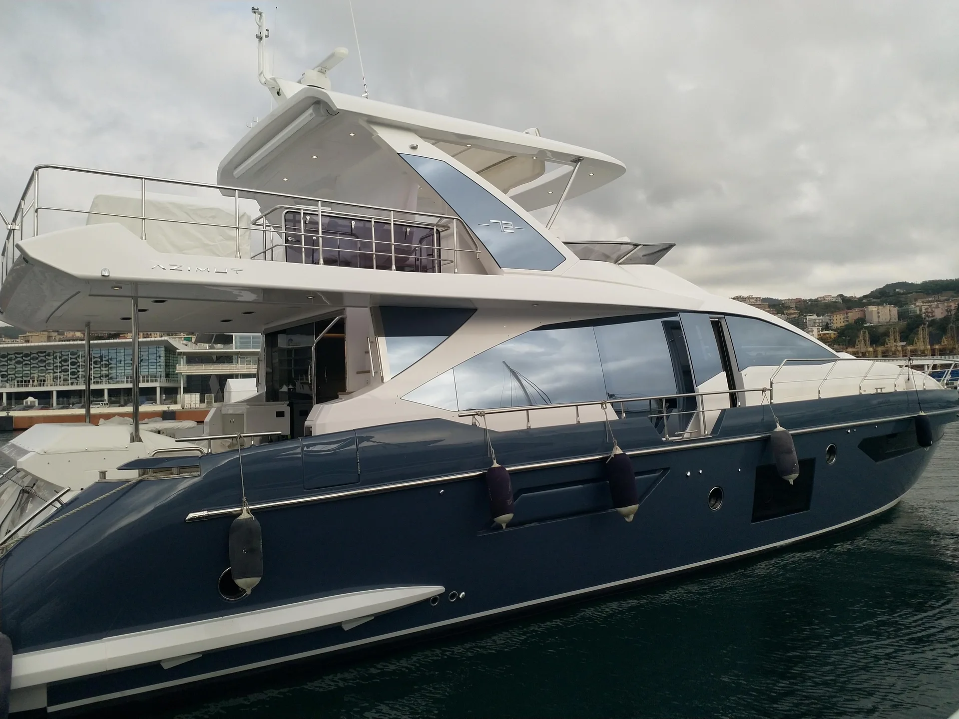 AZIMUT 72 - Image 1