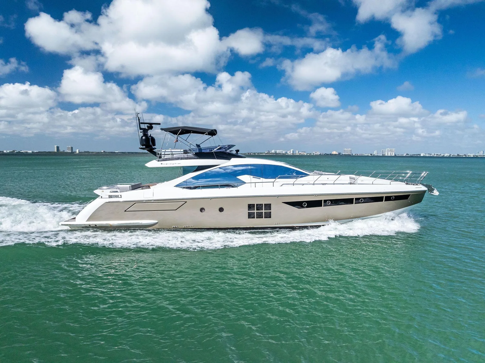 AZIMUT 77S - Image 1