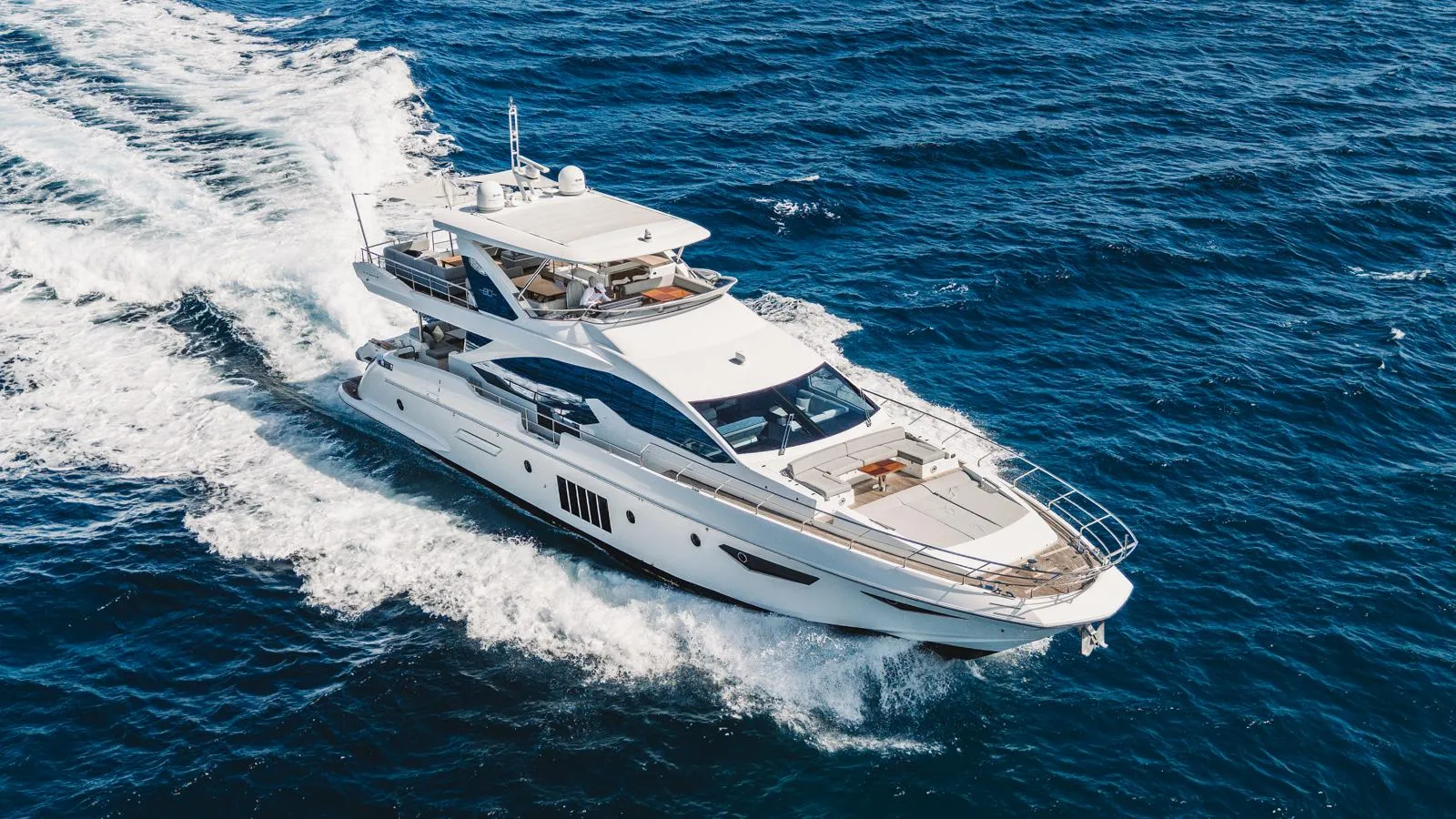 AZIMUT 80 FLYBRIDGE - Image 3