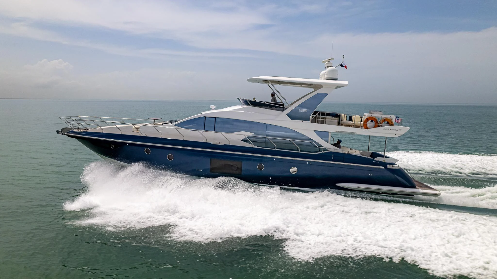 AZIMUT FLYBRIDGE - Image 1