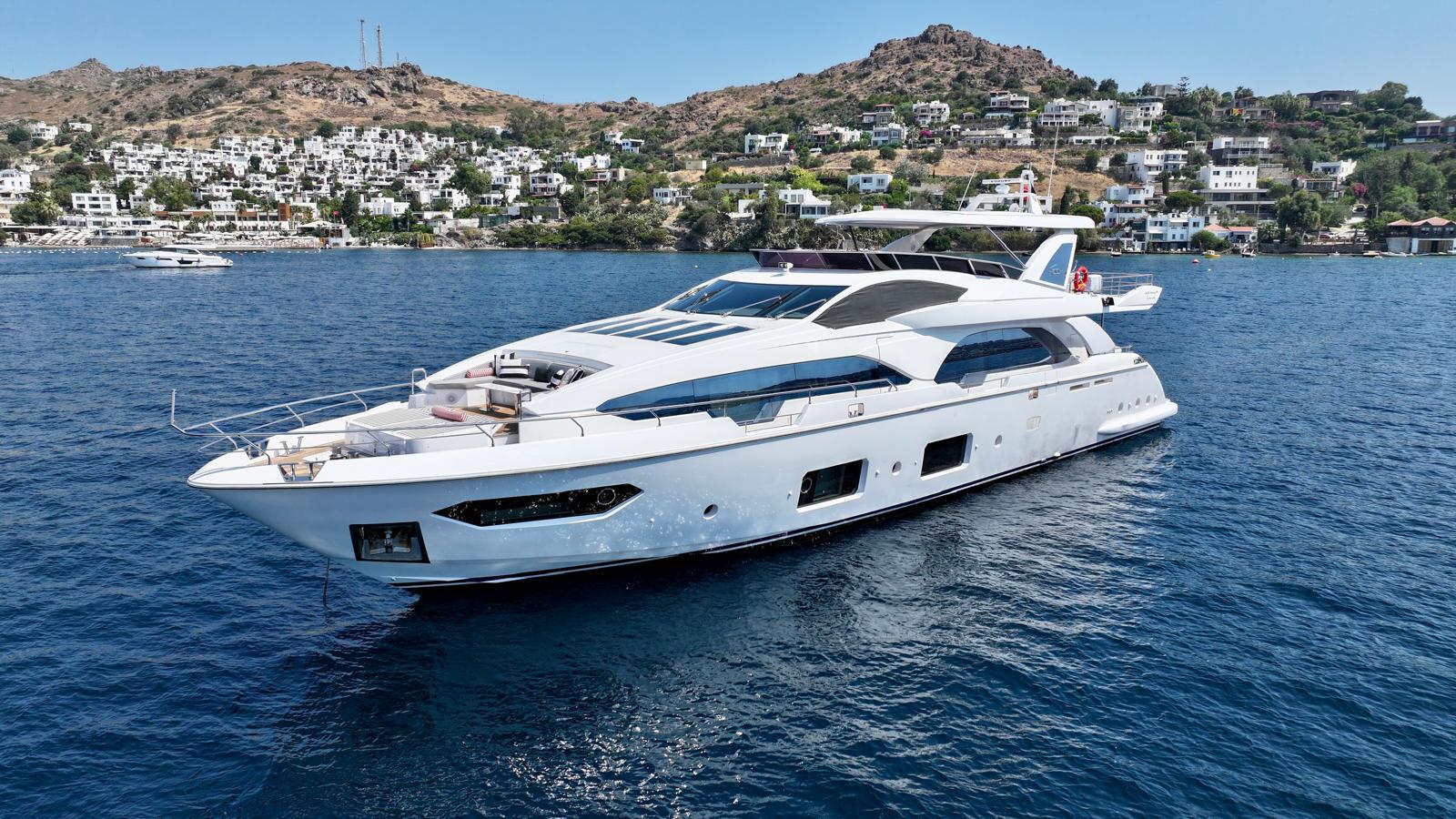 AZIMUT GRANDE 100 - Image 1