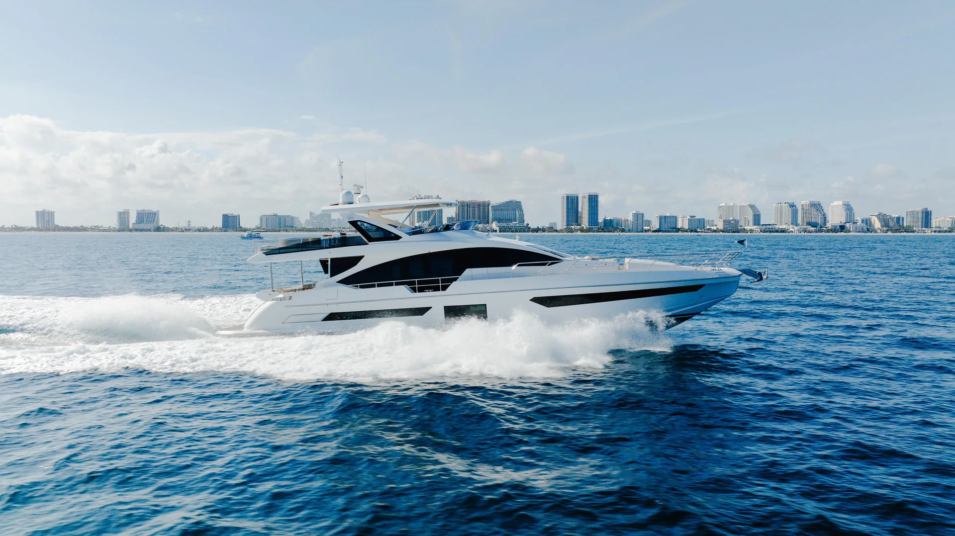 AZIMUT GRANDE 25 METRI - Image 1