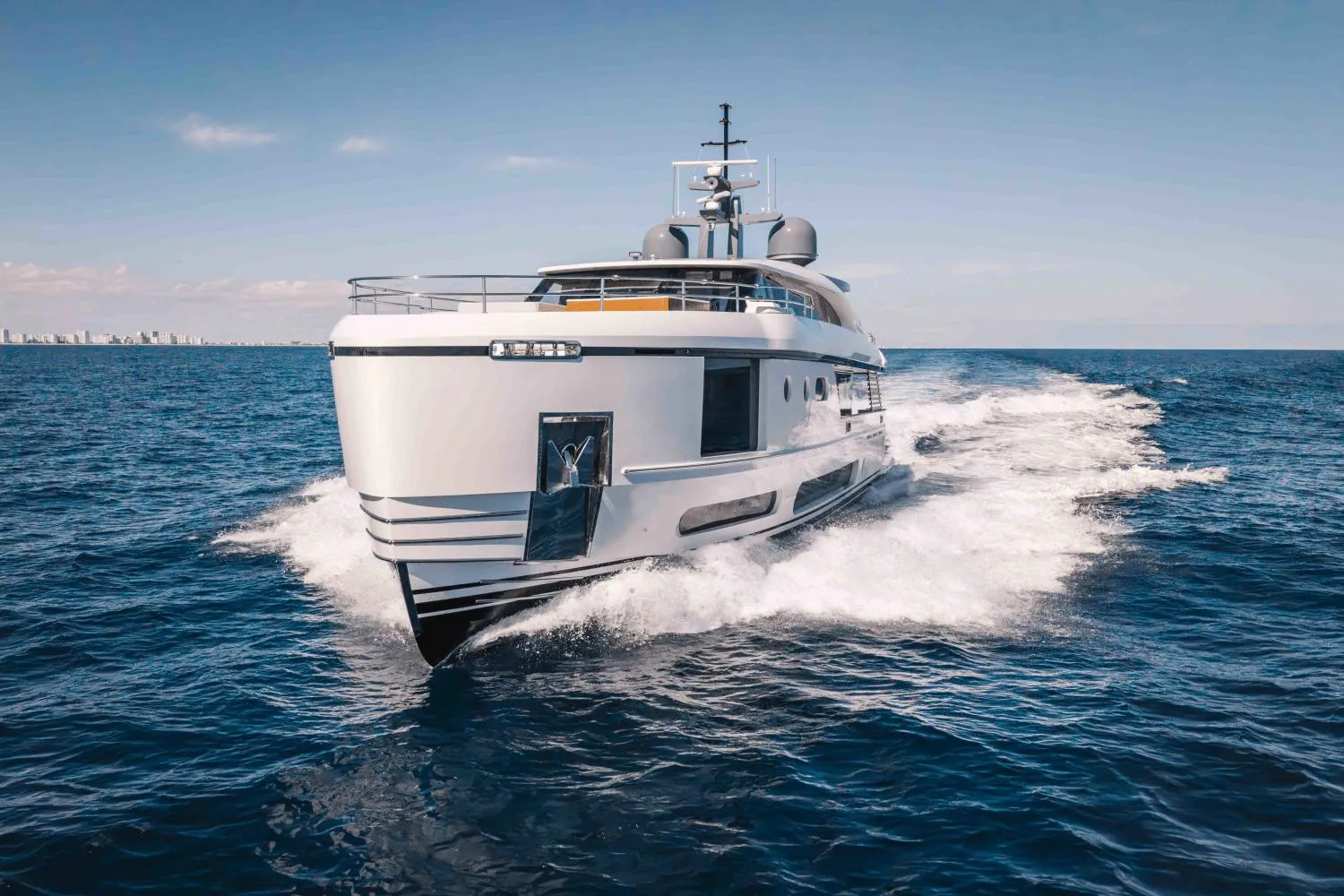 AZIMUT MAGELLANO 30 METRI - Image 3