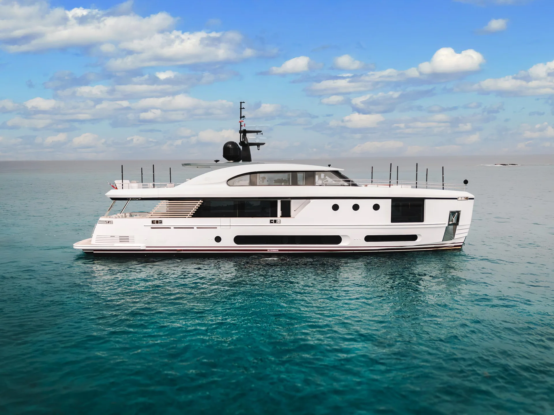AZIMUT MAGELLANO 30M - Image 1
