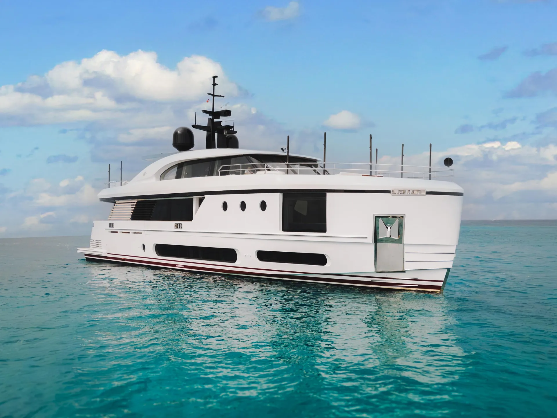 AZIMUT MAGELLANO 30M - Image 3