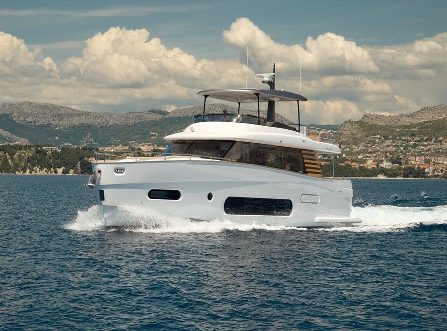 AZIMUT MAGELLANO 66 - Image 1