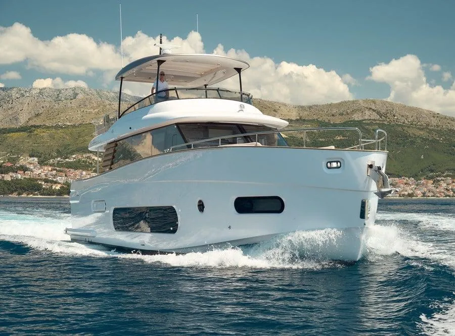 AZIMUT MAGELLANO 66 - Image 3