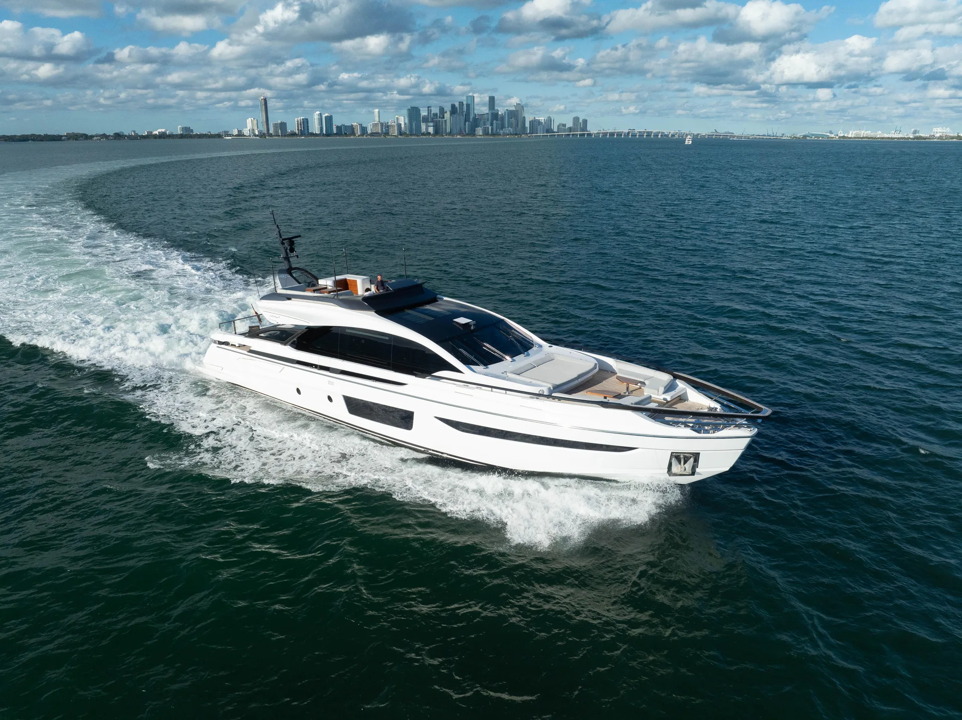 AZIMUT S10 - Image 1