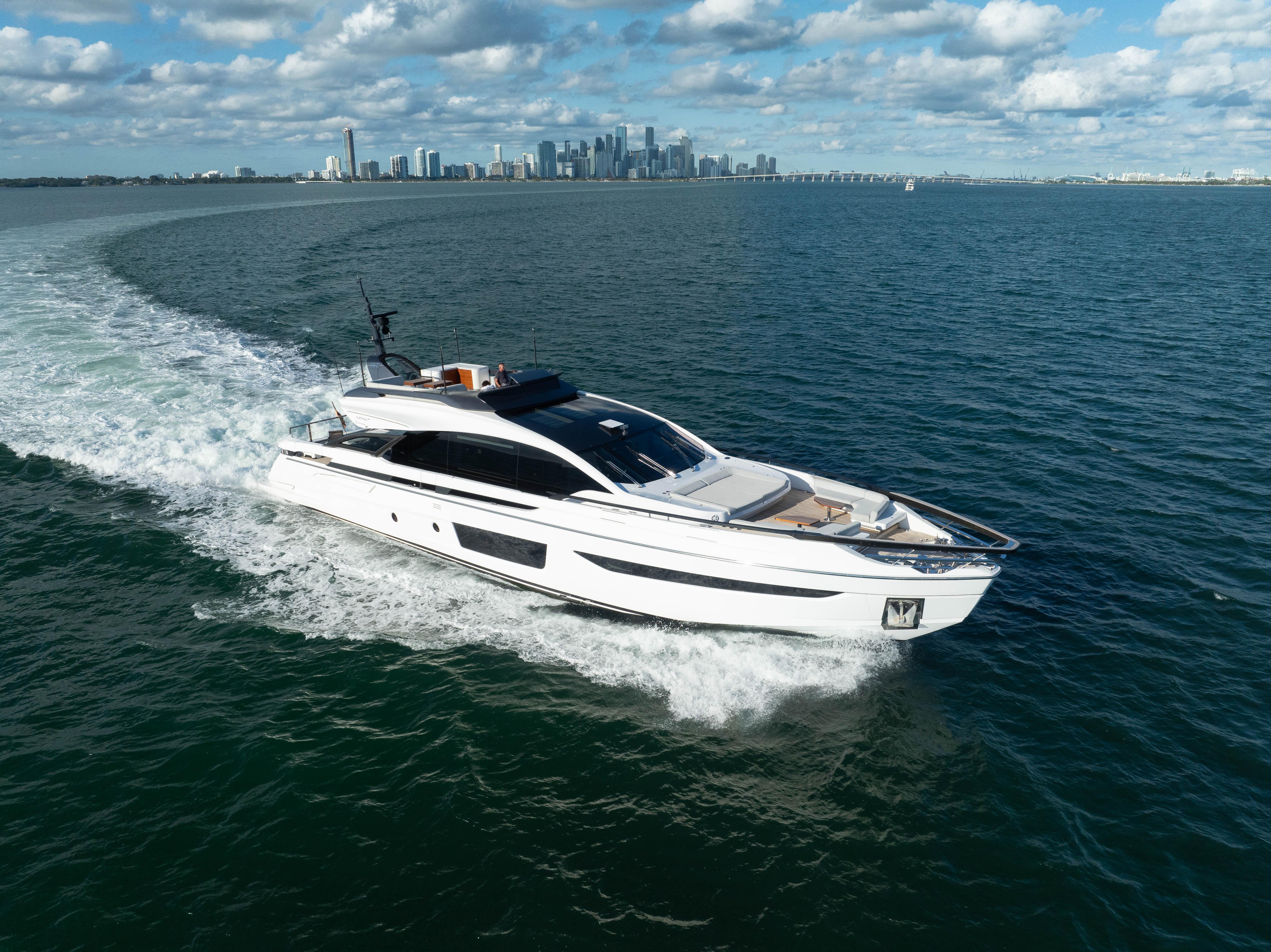 AZIMUT S10 - Image 1