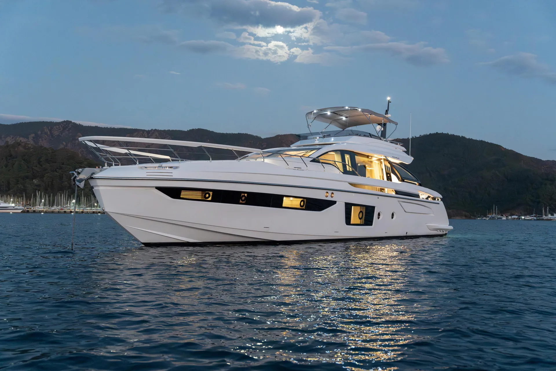 AZIMUT S8 - Image 3