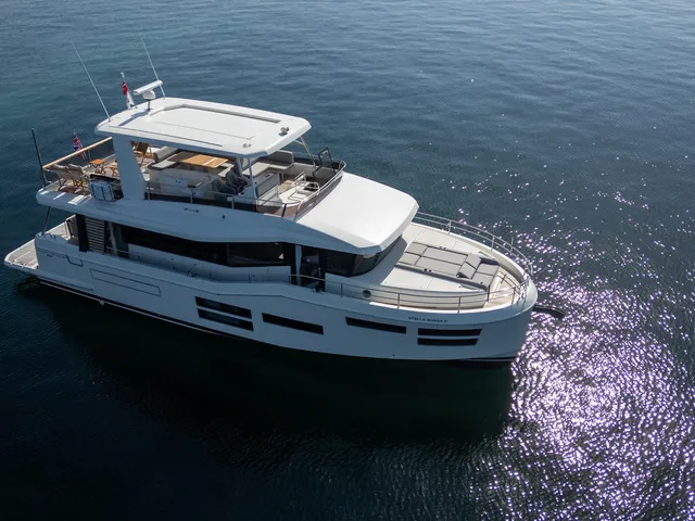 BENETEAU GRAND TRAWLER 62