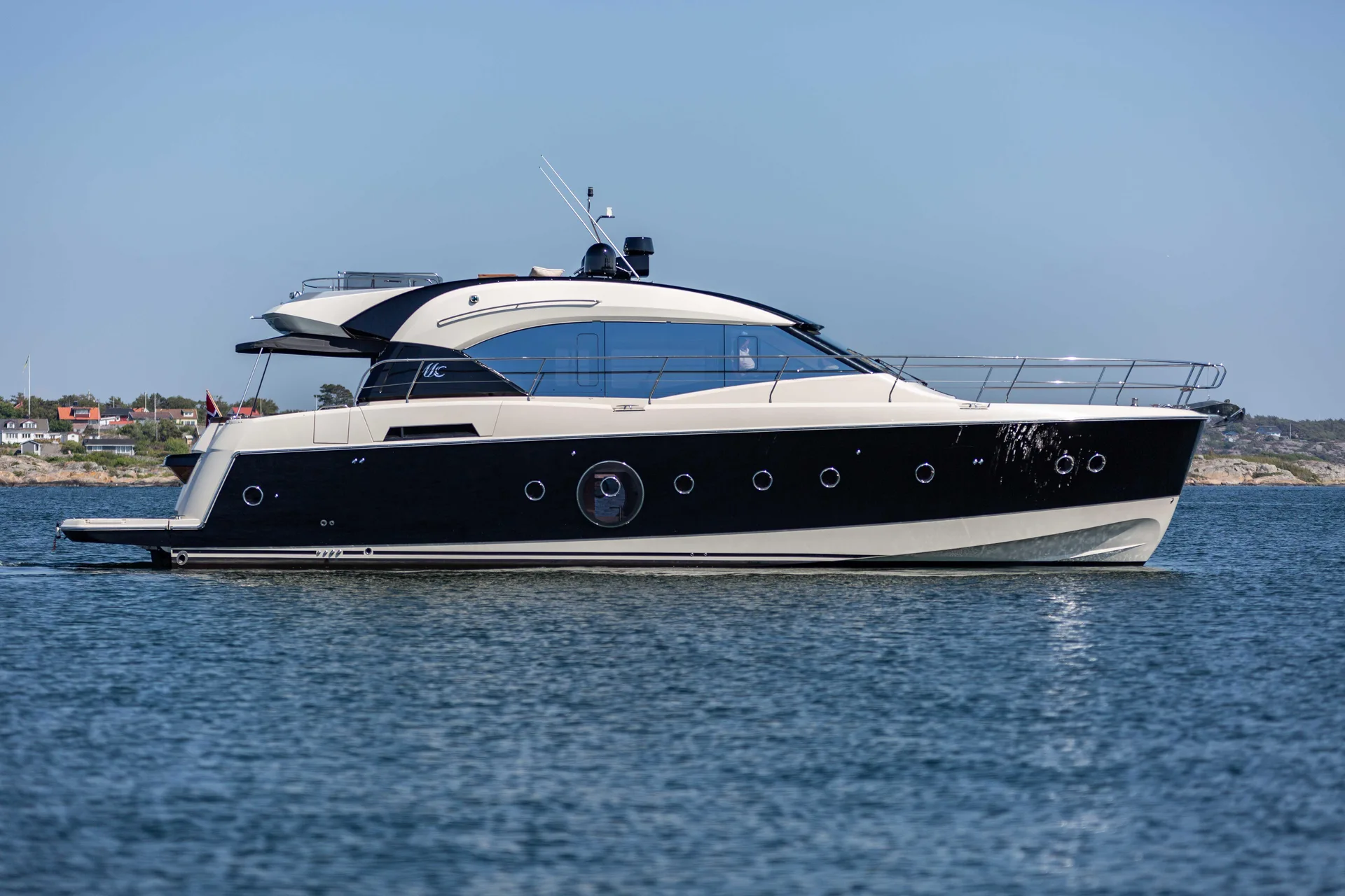 BENETEAU MONTE CARLO 6S - Image 1