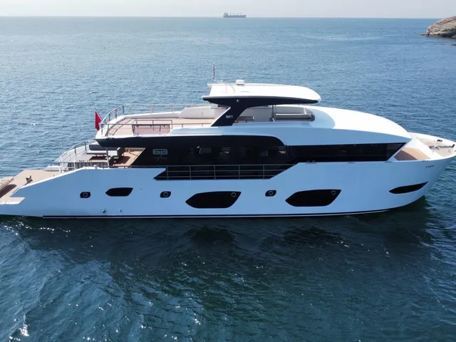 CARBOYACHT 90