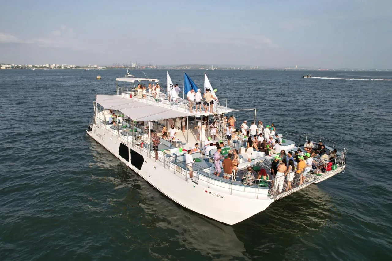CUSTOM PAXCAT 80 - Image 1