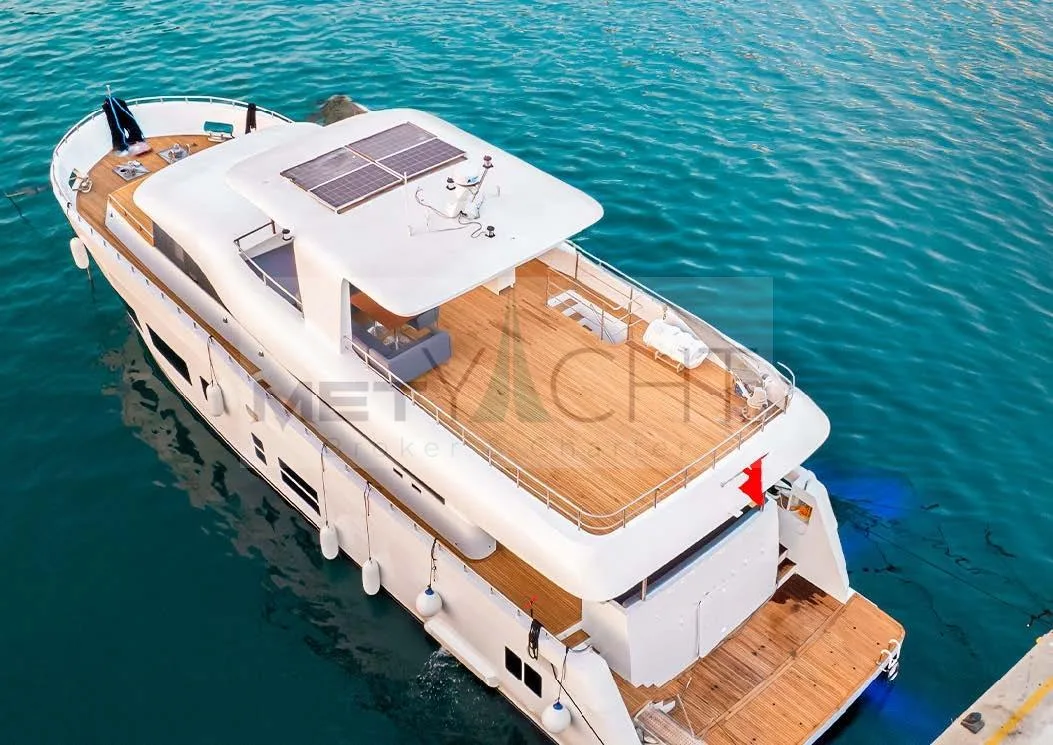 CUSTOM TRAWLER - Image 1