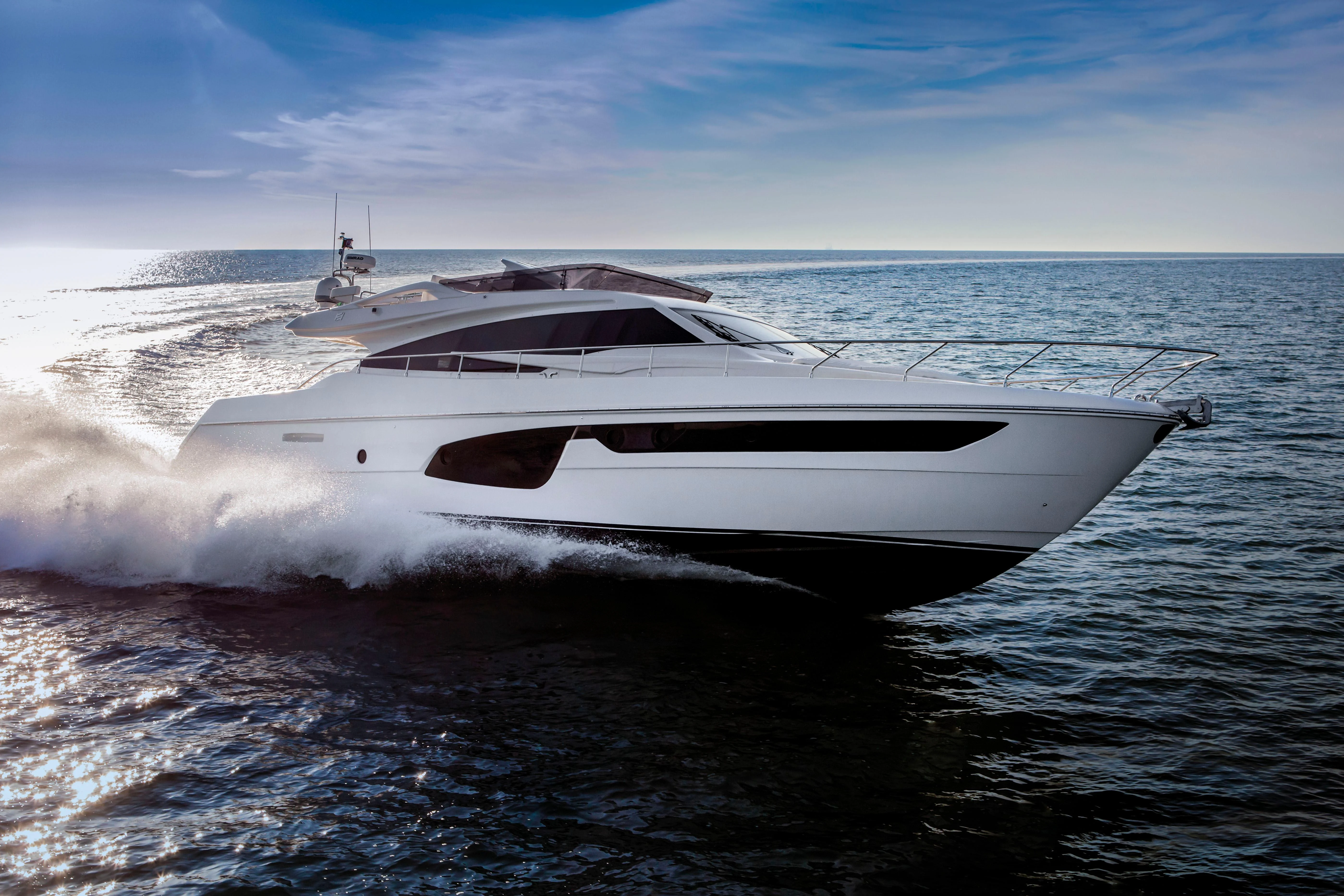 FERRETTI YACHTS 650 - Image 1