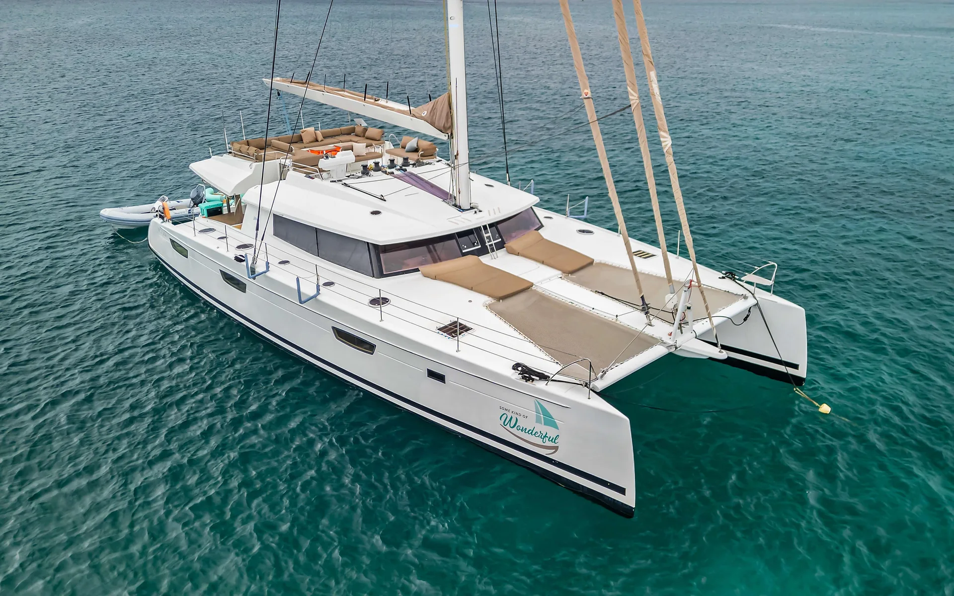 FOUNTAINE PAJOT 72 - Image 1