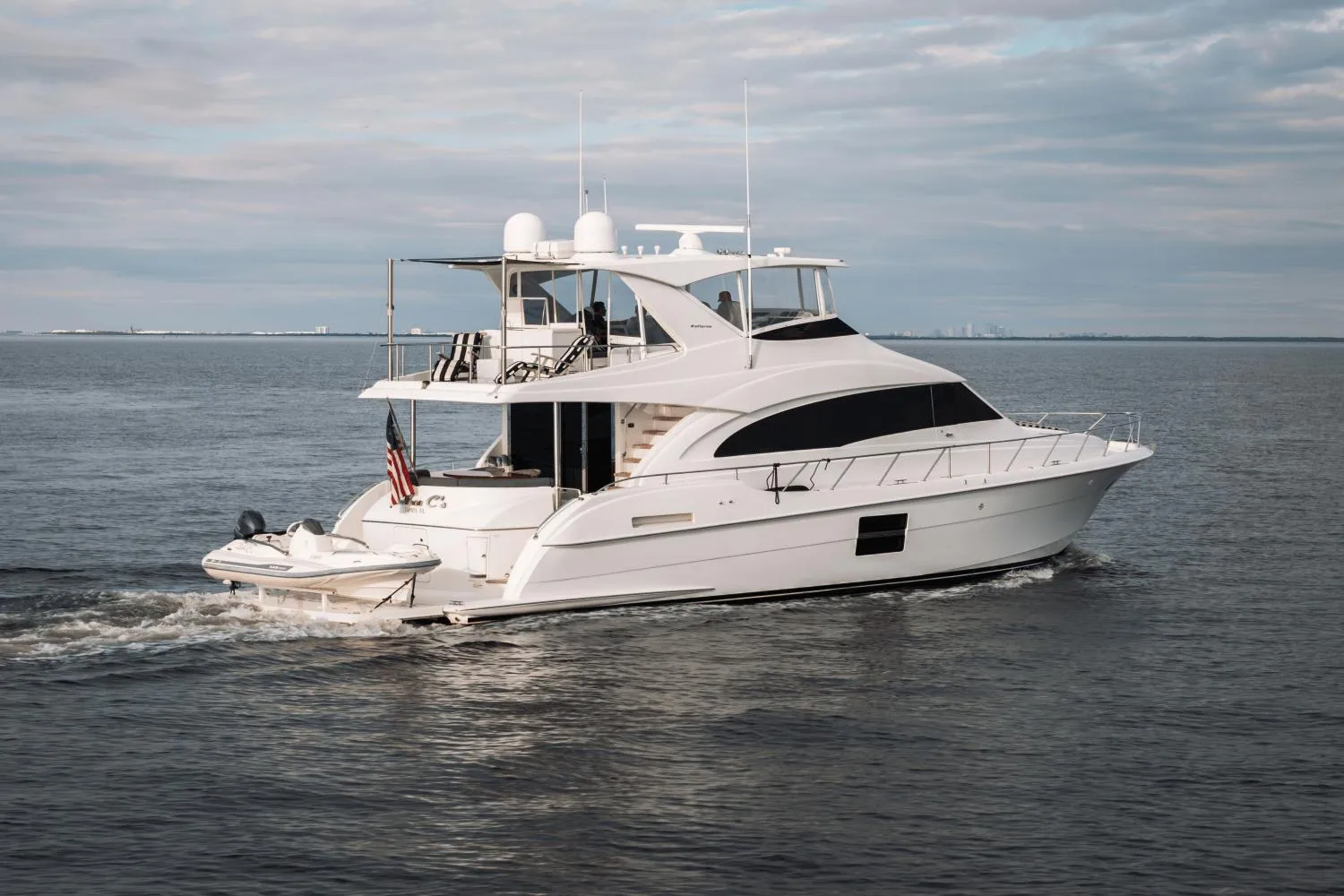 HATTERAS 60 MY - Image 3