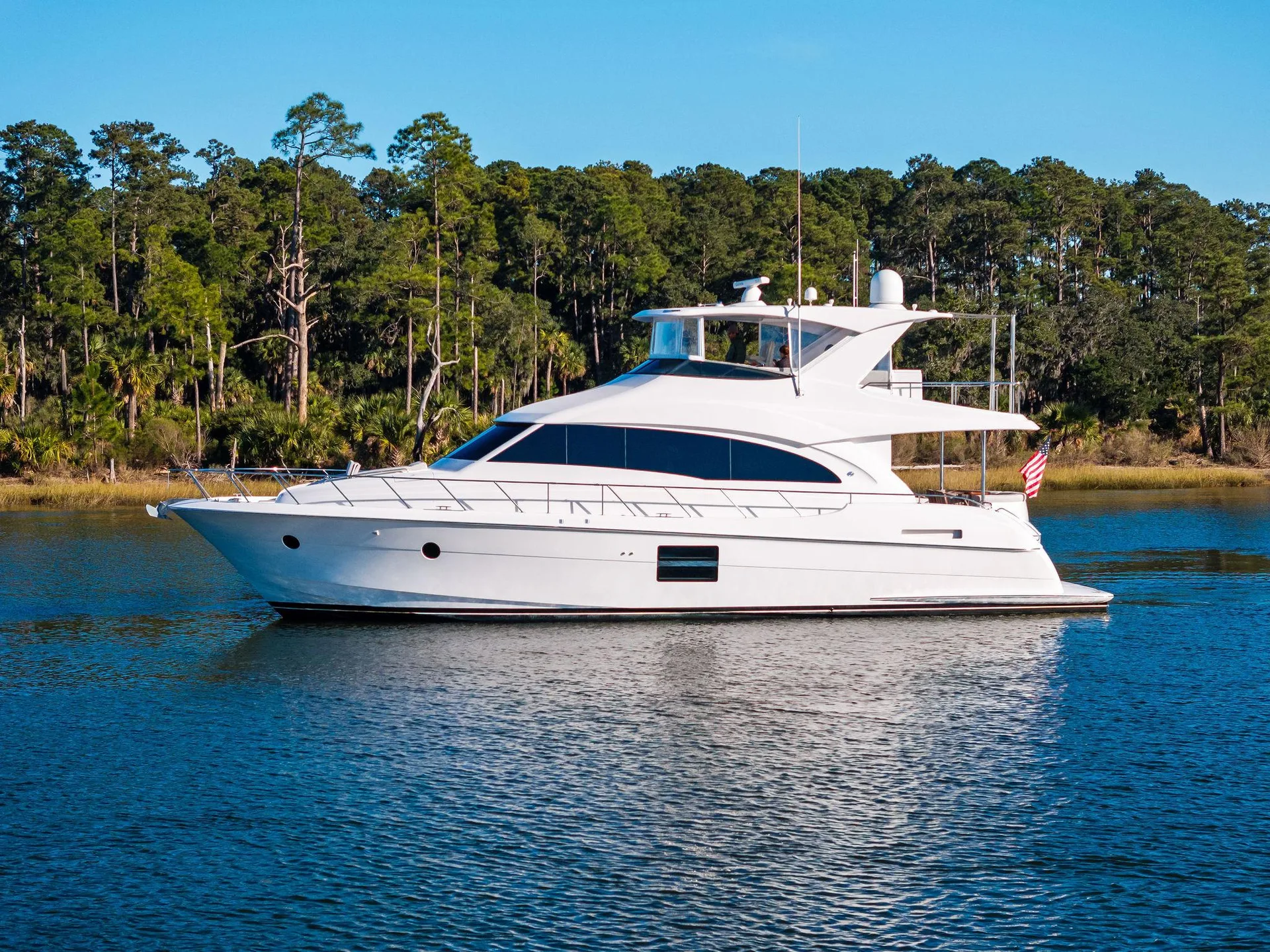 HATTERAS M60 - Image 1