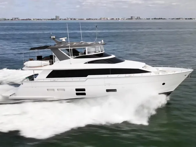 HATTERAS M75 PANACERA