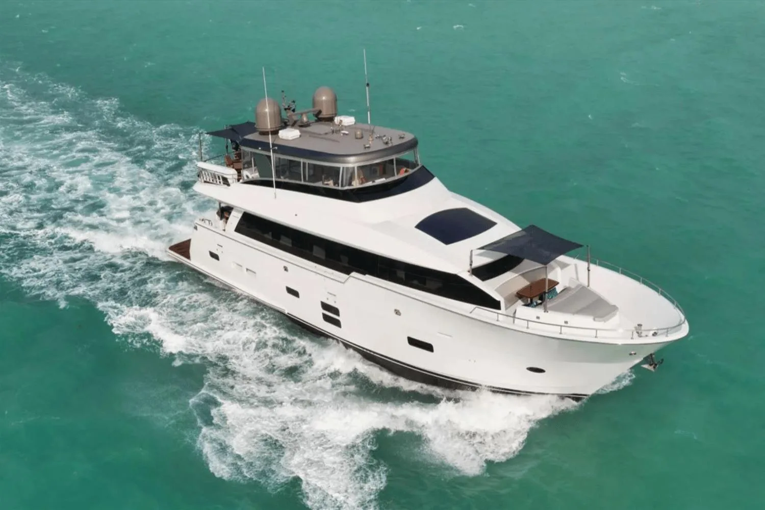 HATTERAS M90 PANACERA - Image 1