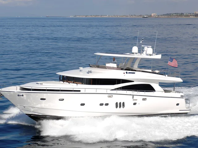 JOHNSON 80 MOTOR YACHT