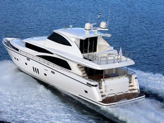 JOHNSON MOTOR YACHT W/FISHING COCKPIT