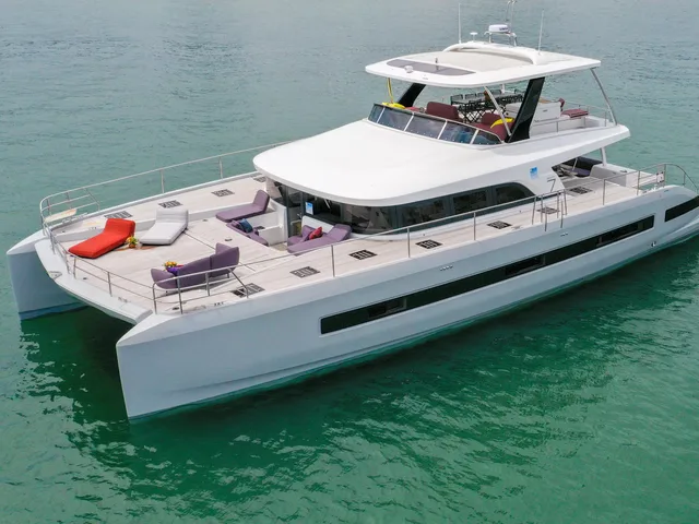 LAGOON SIXTY7