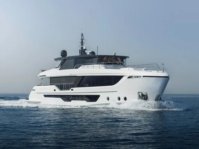 MAJESTY 111